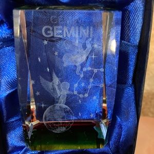 Gemini 3D Crystal Glass Stone